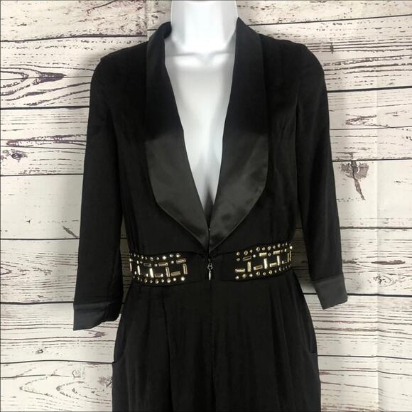 Celeb Boutique Kiera Limited Edition Tuxedo Jumpsuit deep V front Black size XS - Picture 2 of 16